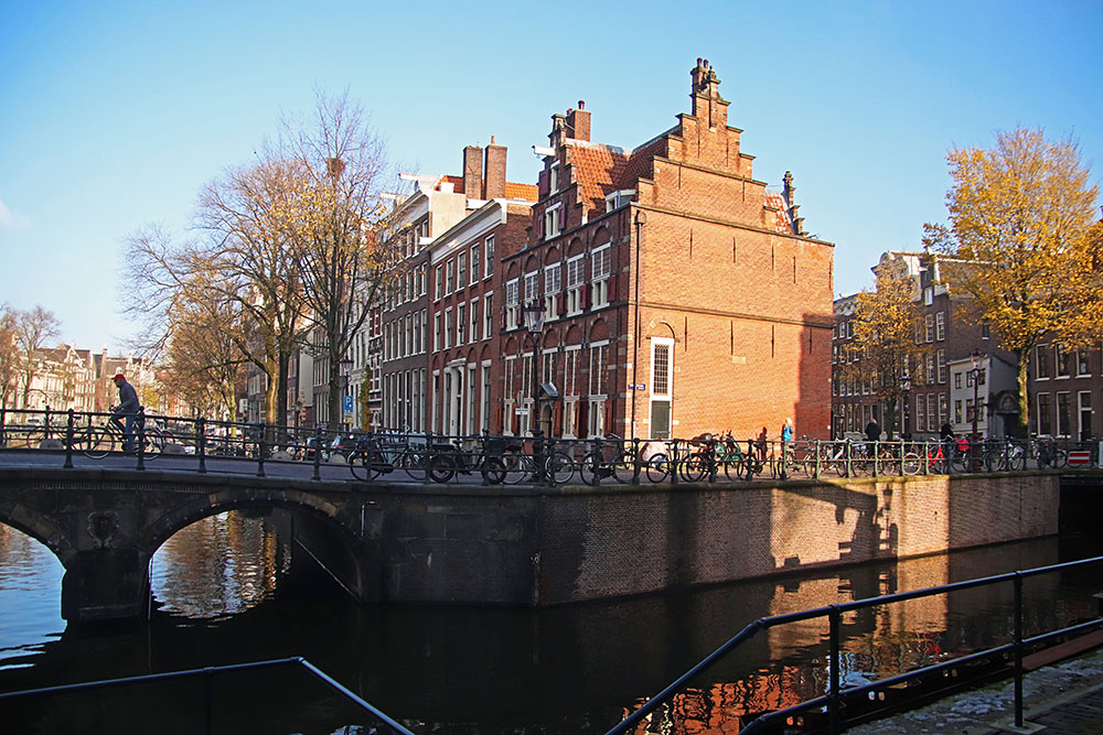 Het Huis aan de Drie Grachten - Een plek om door te geven